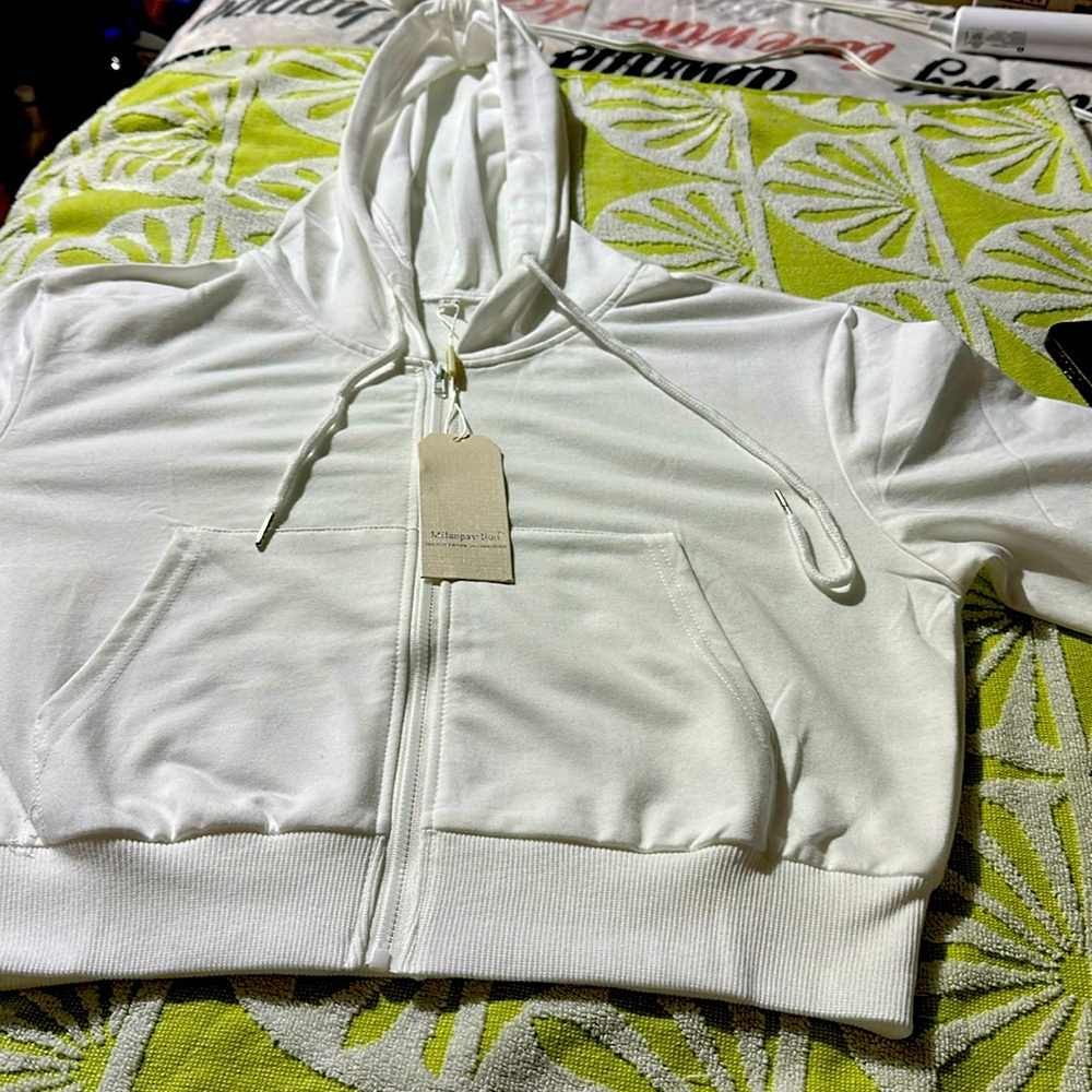 Women’s crop sweater